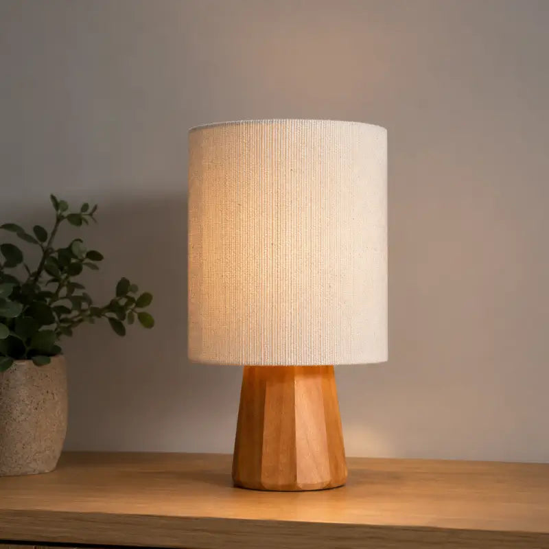 Abajur de Mesa Minimalista Cúpula de Linho - Casas Gael
