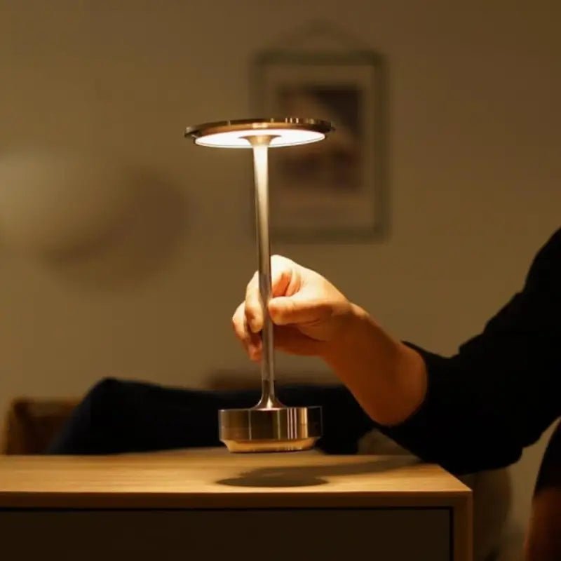 Luminária de Mesa Sem Fio