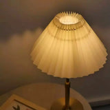 Luminária de Mesa Recarregável Retrô com Cúpula Tecido - Casas Gael 