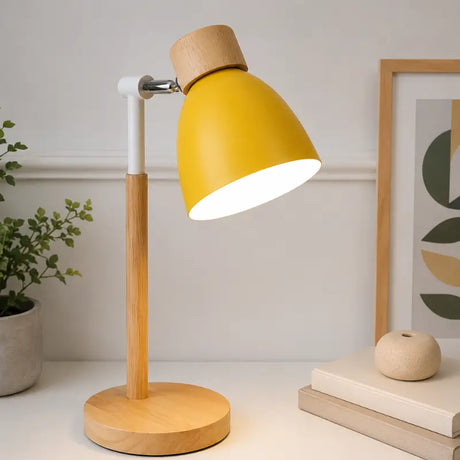 Luminária de Mesa Retrátil em Madeira Articulável 360° - Casas Gael