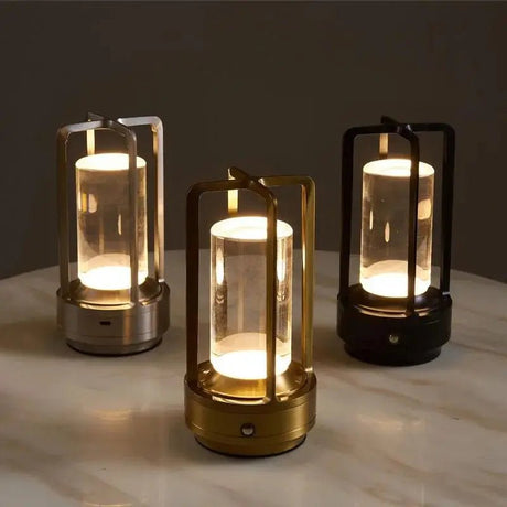 Luminária de Mesa Decorativa em Metal LED Dimerizável - Casas Gael