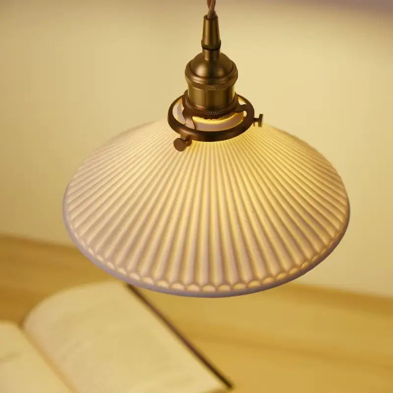 Luminária de Teto Retrô em Cerâmica Premium